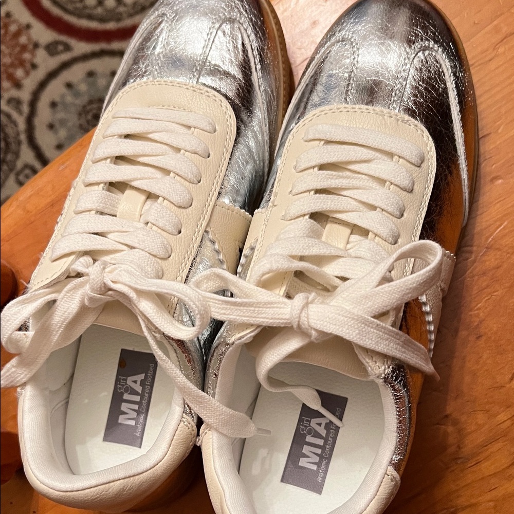 Mia Shoes Metallic Silver and Cream Sneakers
